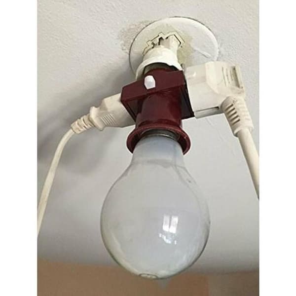 Sett med 2 E27 skrutrekkontakter med bryter 6A, 250V