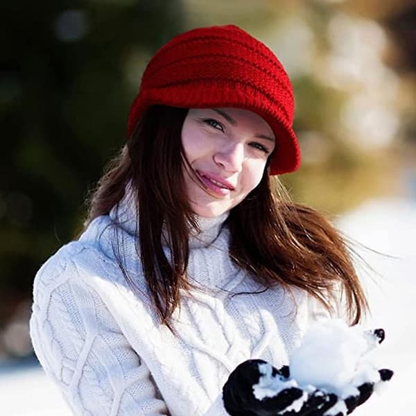 Dame vinter strikket lue vinterbrem luer for kvinner Slouchy lue med visir varm Red