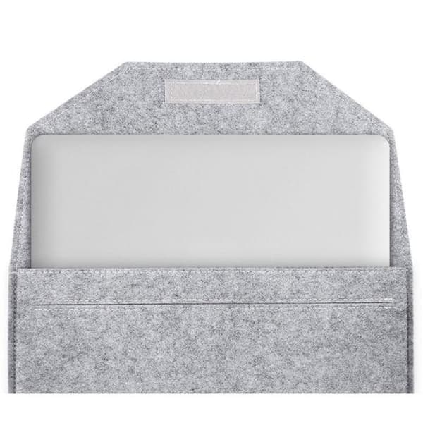 Laptopveske i filtmateriale 17