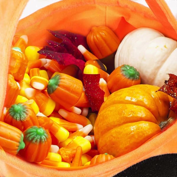 Halloween-godiskorg formad som pumpa, orange tyg, för barn, rymmer godis, 1-pack