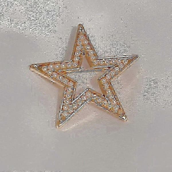 Double C Design Broche til Elskere af Klassisk Stil Double C