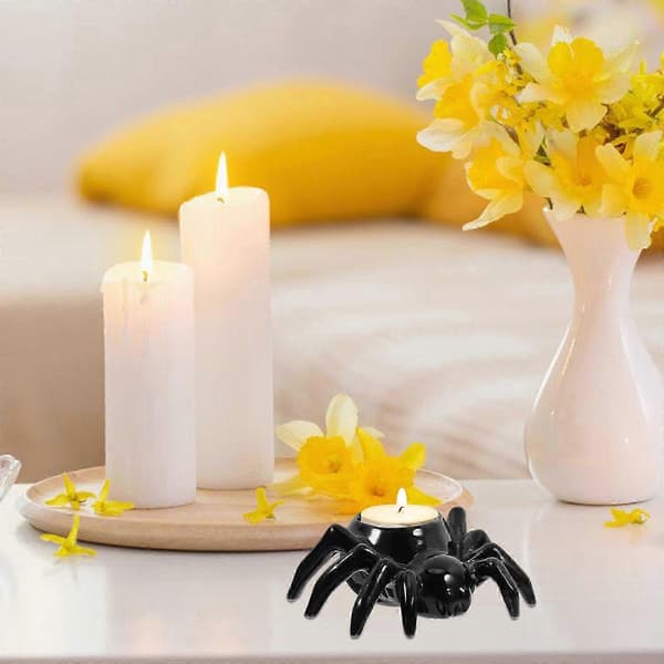 Keramisk lysestage med Halloween-edderkoppedesign til boligindretning