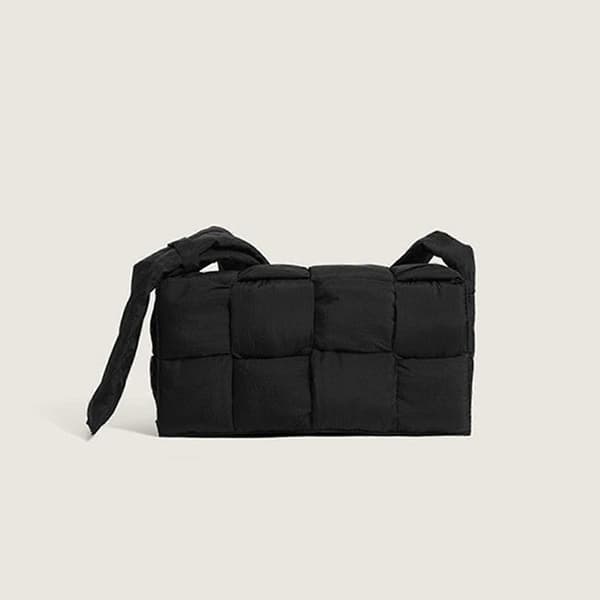Puffervävd Väska Dam Vadderade Designer Crossbody Väskor Vävd Handväska Dun Axelväskor Blue