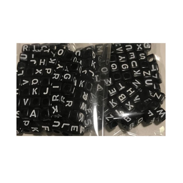 fyrkanter alfabet pärlor 200 svart