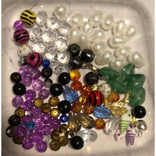 105 st pärlor blandade sorter i design