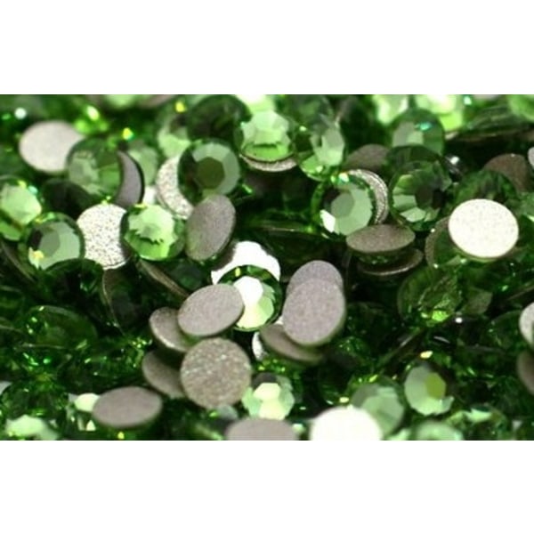 1400 glas rhinestones  strass 2,7 mm grön