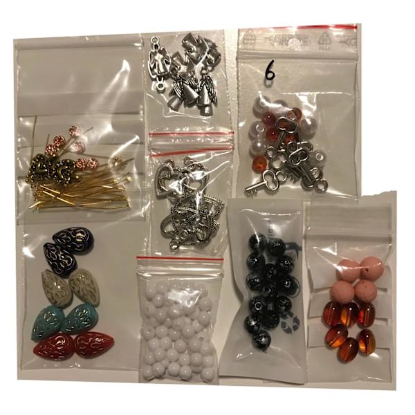 8 olika sorters pärlor mixpaket