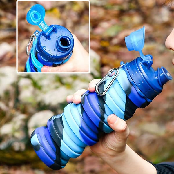 Bærbar silikone foldevandflaske 500ml med karabinhage Camouflage Blue