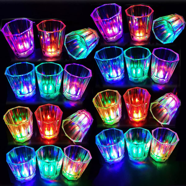 Light Up Shot Glass Sett med 24 Party Favors Shot Cups for voksne til fest Led Flash Drikkeglass Glow In The Dark