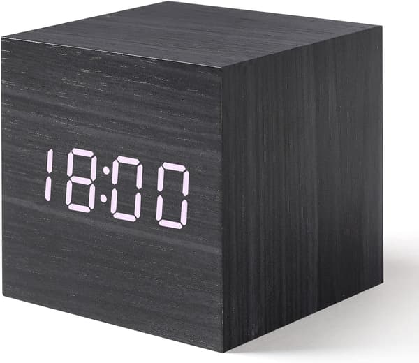 Väckarklocka 2,5 tum Mini Digital Väckarklocka, Kubformad Ljudstyrd Bordsklocka i Trä