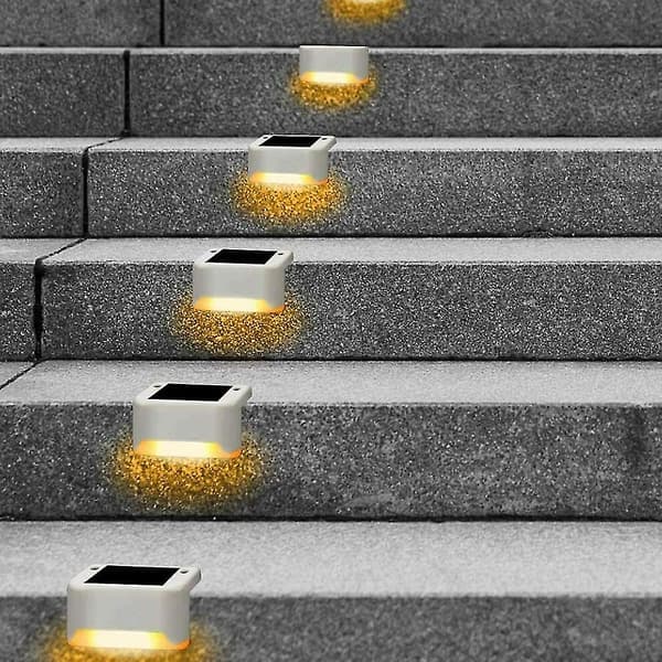 4-pack solcellslampor för däck LED solcellslampor vattentäta staketlampor för utomhussteg staket White Warm Light