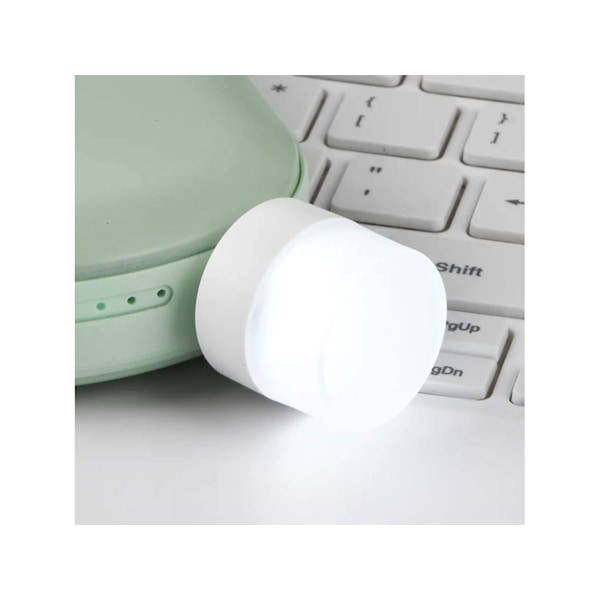 USB-liitäntäinen Mini LED-yövalo, Lämmin Valkoinen, 4 kpl -