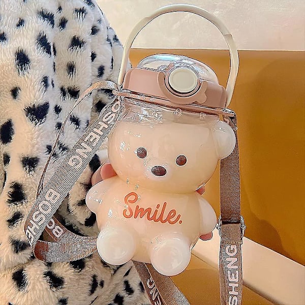 Bear vesipullo oljella, Kawaii vuotamaton vesikannu säädettävällä olkahihnalla retkeilymatkoille Brown 1400ml