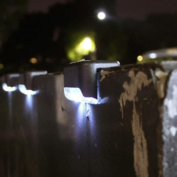 4-pack solcellslampor för däck LED solcellslampor vattentäta staketlampor för utomhussteg staket White Cold Light