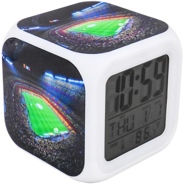 Bocaihua Ny Barcelona Camp NOU Fotbollsplan Väckarklocka Bordsklocka Digital Väckarklocka med LED-lampor Plastbordsklocka för Barn