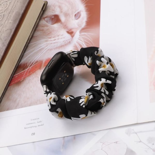 For Fitbit Versa 4 / Sense 2 Universal Hair Ring Cloth Watch Band White Chrysanthemum