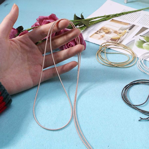 2 strips smykketråd Bendy Wire kan kuttes ved hjelp av smykkefremstillingsdekor Silver