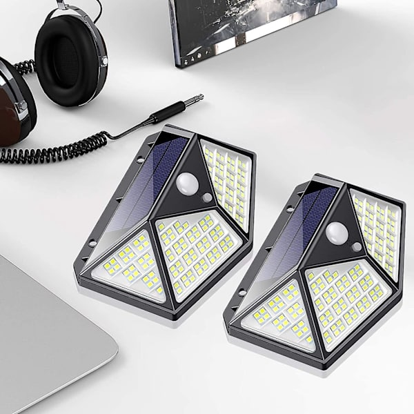 Utomhus solcellslampa 162 lysdioder 2-pack [senaste gröna versionen 2200mah] Rörelsesensor Utomhus solcellslampor Trådlös Vattentät Spot Solcellslampa Kraftfull Se