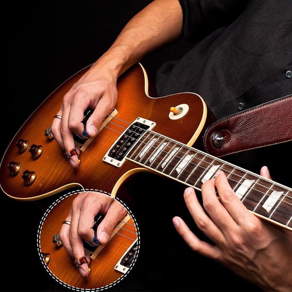 Tommelfingerplukker, medium, vinklet flate, celluloidgitarfingerplukker (12