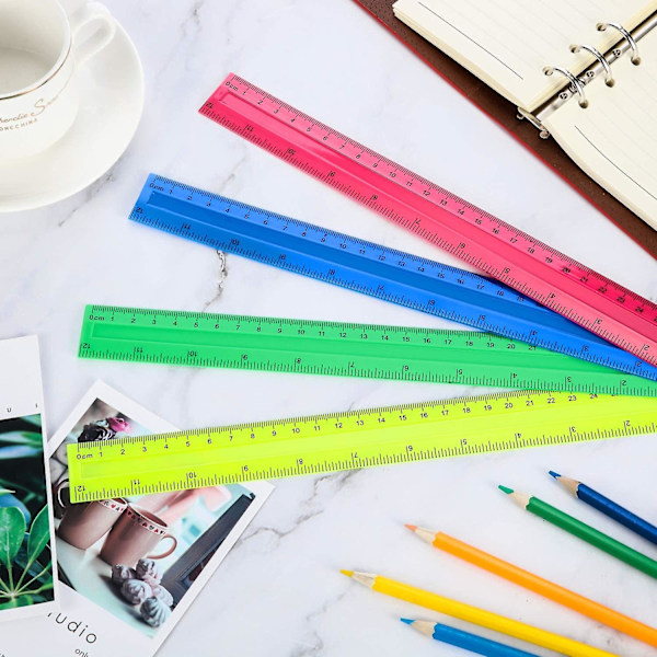 4-pack raka linjaler i plast, plastlinjal, mätverktyg, kompatibel med skola och kontor (12 tum, färgglada)
