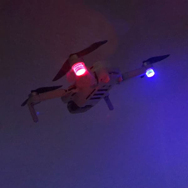 Night Fly Visible RGB Drone -lisävarusteet Strobe-valaistus ladattava