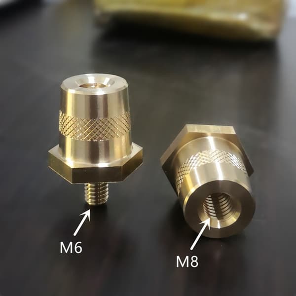Batteripolskruer i rustfritt stål, par 6/8 mm gjenger, enkel kabling, holdbar null - M6