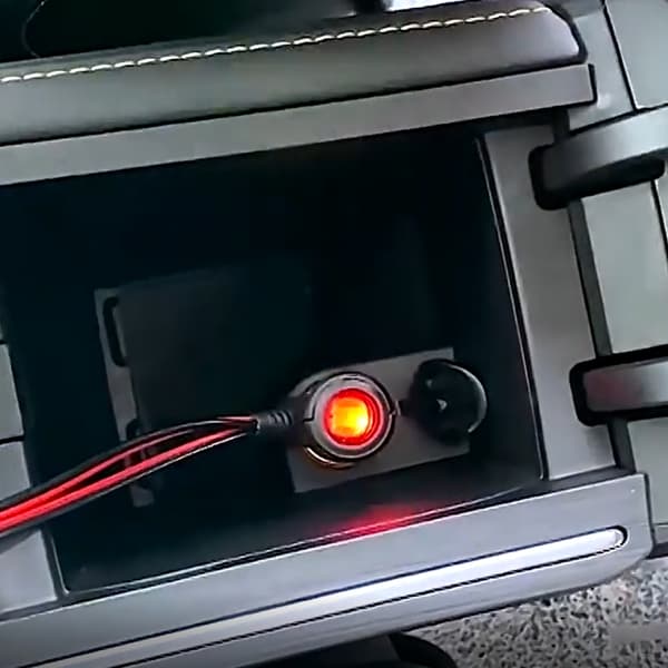 Højtydende bil lighter splitter dobbeltstik med afbryder til rejser 5cm