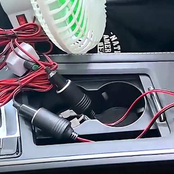 Højtydende bil lighter splitter dobbeltstik med afbryder til rejser 5cm
