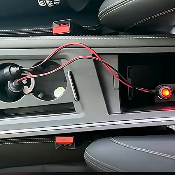 Højtydende bil lighter splitter dobbeltstik med afbryder til rejser 5cm