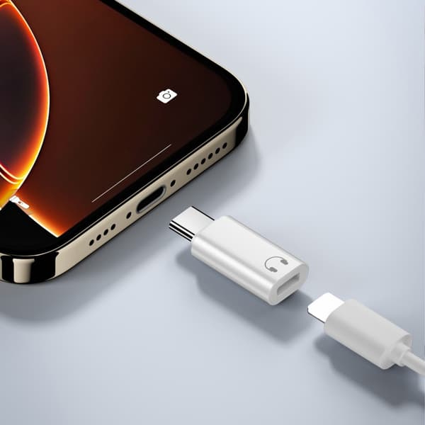 USB C uros - naaras -sovitin tiedonsiirtoon, pitkäikäinen