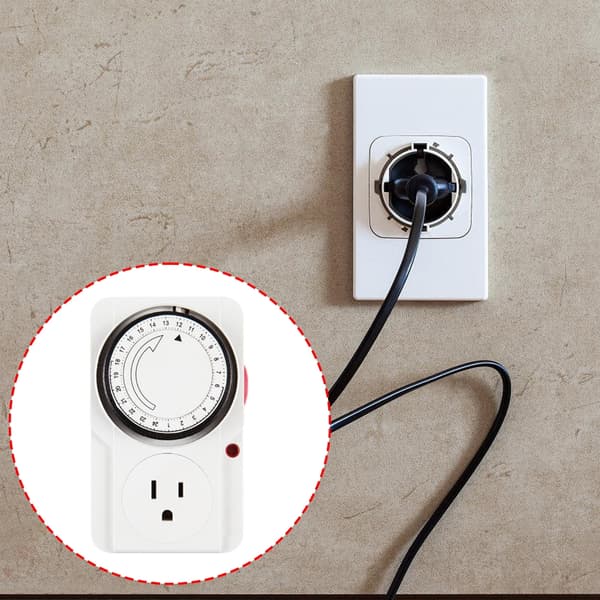 Plug-in Timerbrytere, 24-timers segmenttimer, Lys-timerpluggkontakt for å kontrollere EU Plug