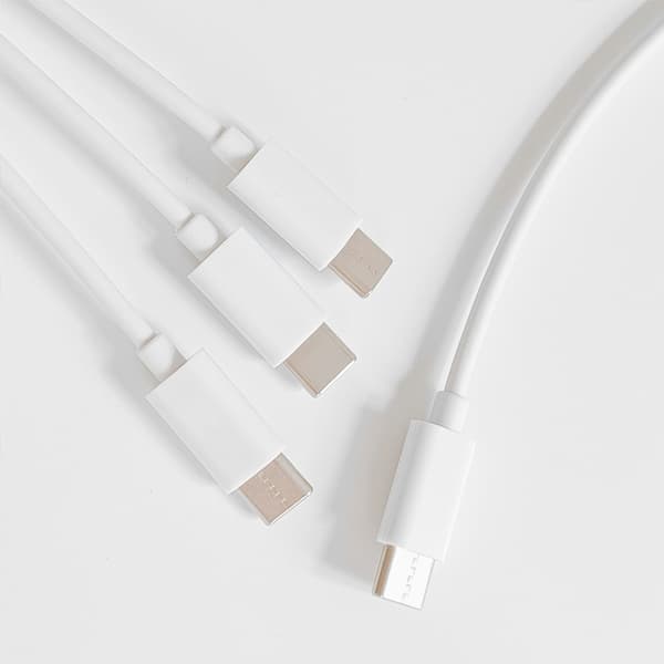 3 in 1 USB Type C -kaapeli matkapuhelinvarusteille USB C -kaapelin lataamiseen Black