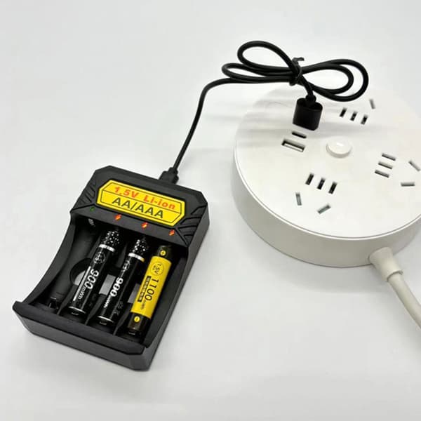 Batterilader for Litium og AA/Triple A Oppladbart Batteri Ladebase