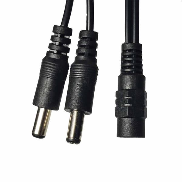 DC5.5x2.1mm hun til han strømsplitterkabel til LED-lys og overvågningskameraer 2pc