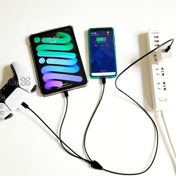 3 in 1 USB Type C -kaapeli matkapuhelinvarusteille USB C -kaapelin lataamiseen Black