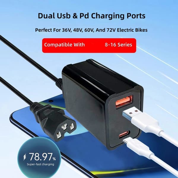 Kompakt dubbelutgång USB C-laddare för elscootrar som stöder telefoner