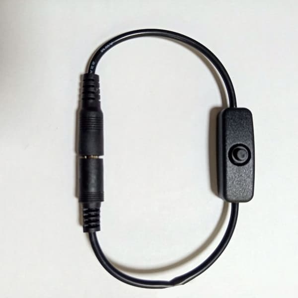 DC5521 strømkabel 5.5x2.1mm han til hun med afbryder til LED-belysning og CCTV-systemer Black