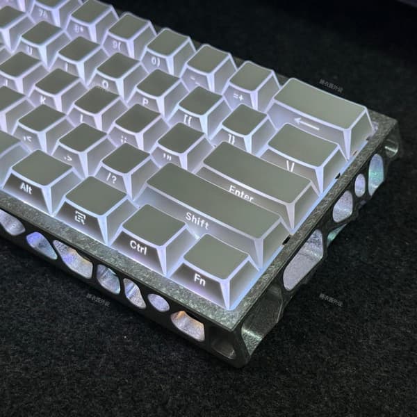 PBT Shadow Fold Keycaps med farvesublimeringstryk og Shine Through-effekt 97 taster White