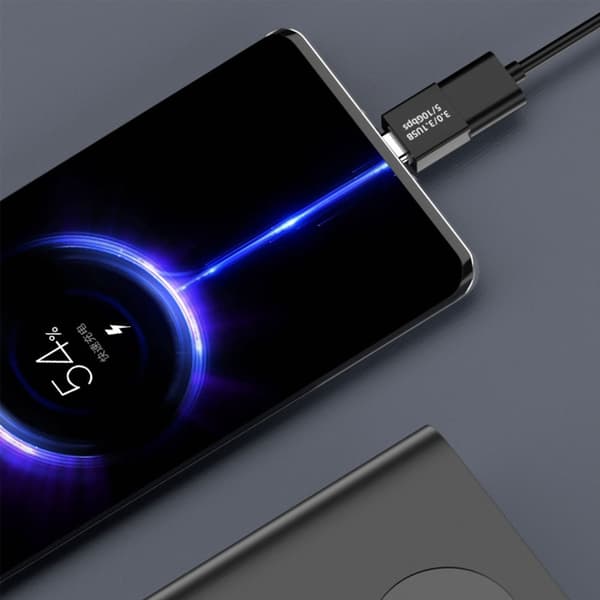 USB C - USB3.1 -sovitinmuunnin tiedonsiirtoon 60WQC-latausliitin null - Vertical curvedfront