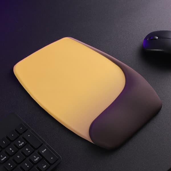 Komfortabel silikone musemåtte med ergonomisk håndledsstøtte blød til kontoret Yellow brown