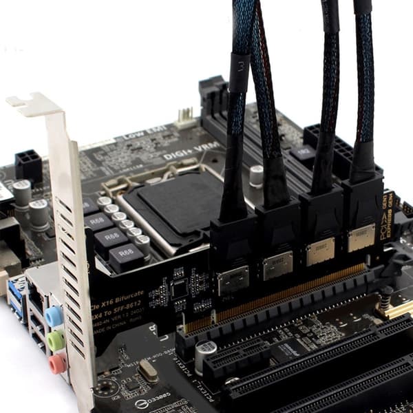 PCIe X16 til 4 Port Oculink SFF 8612 Adapter for Disker Grafikkort Effektiv
