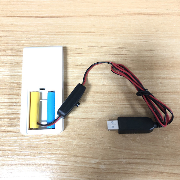 AAA Dummy Batteriadapter USB-strömkabel Ersätter 2 AAA-batterier för LED 2m