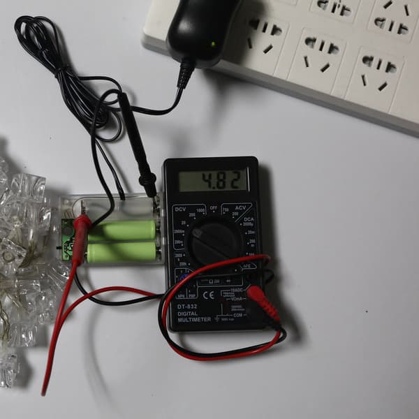 AA Batterieliminator Justerbar Kabel för LED-ljus EU-driven sladd