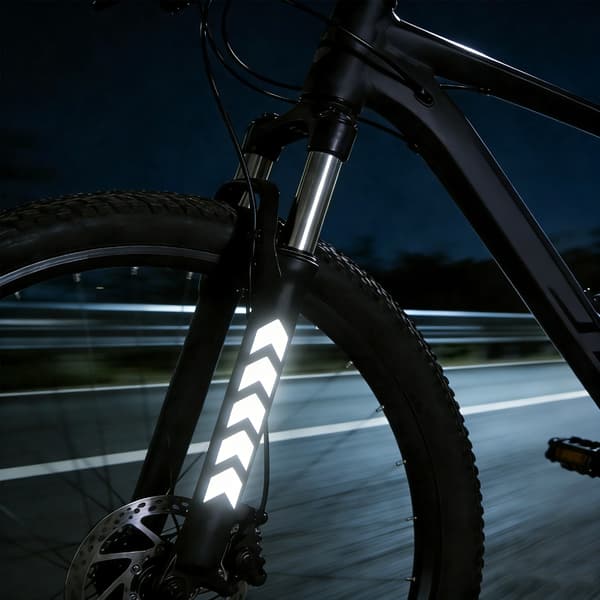 Sort reflekstape til cykelhjelme forbedrer sikkerheden i dårligt lys null - Rod shaped