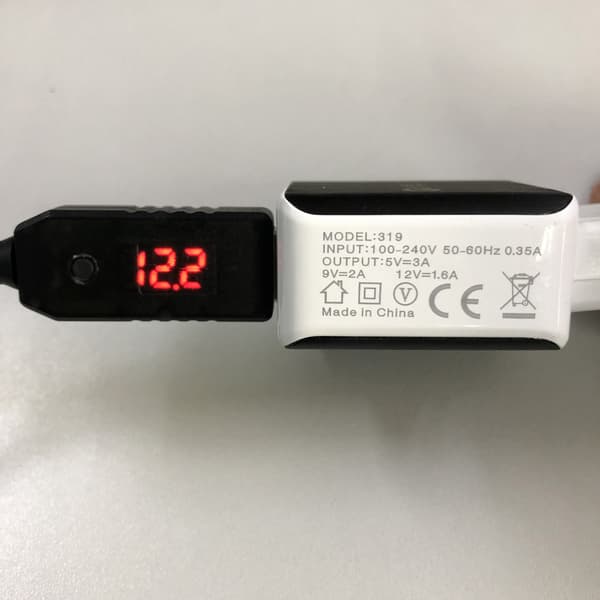 QC3.0 USB til 5V-12V justerbart spænding 5.5x2.1mm strømkabel til WiFi Router LED