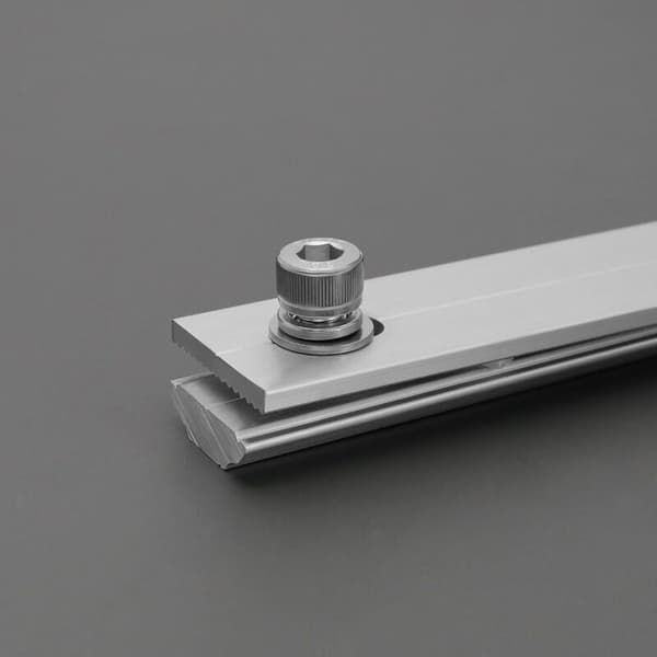 Sett med 4 aluminiumsprofilkoblinger for solcellepaneler - 15 x 4 cm