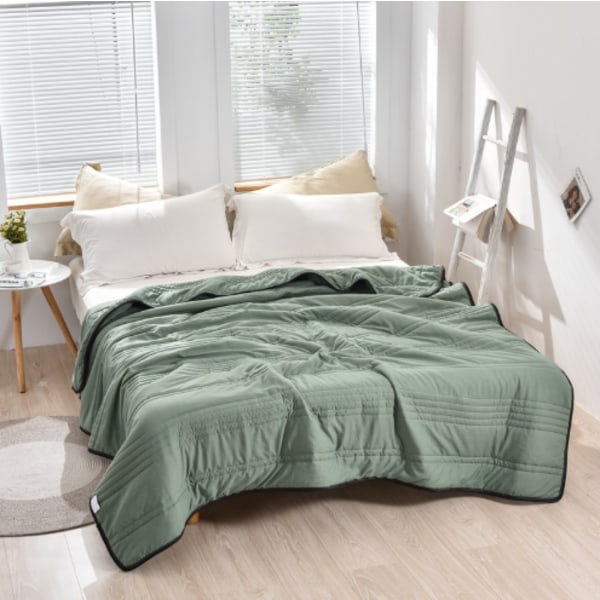 Ultra Cool -peitto kokoihin Full ja Twin - Ultrapehmeä ja pestävä peitto aikuisille ja lapsille Army Green 150*100cm