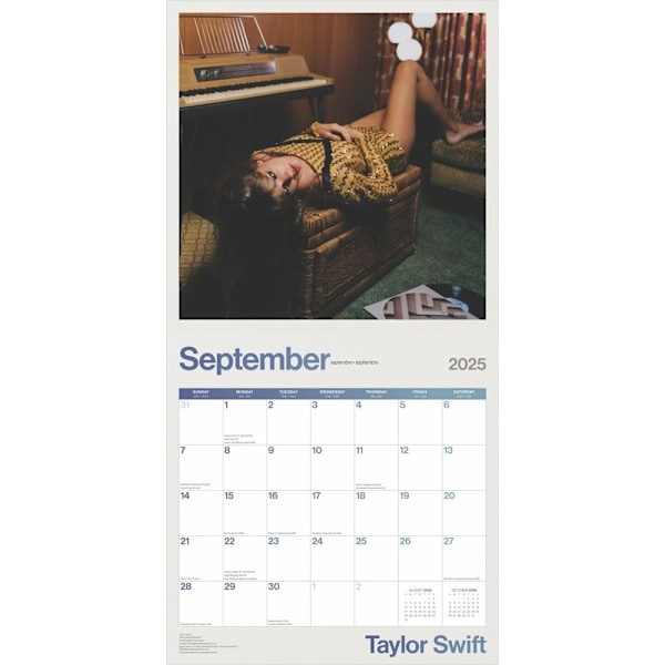 Taylor Swift 2025 Kvadratisk Veggkalender 30cm x 30cm Flerfarget
