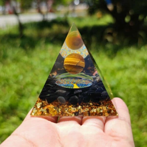 Ametistipyramidi kristalliparannus Orgonit Chakra Tyyppi2 - korkealaatuinen Tyyppi2 Type2 Type2