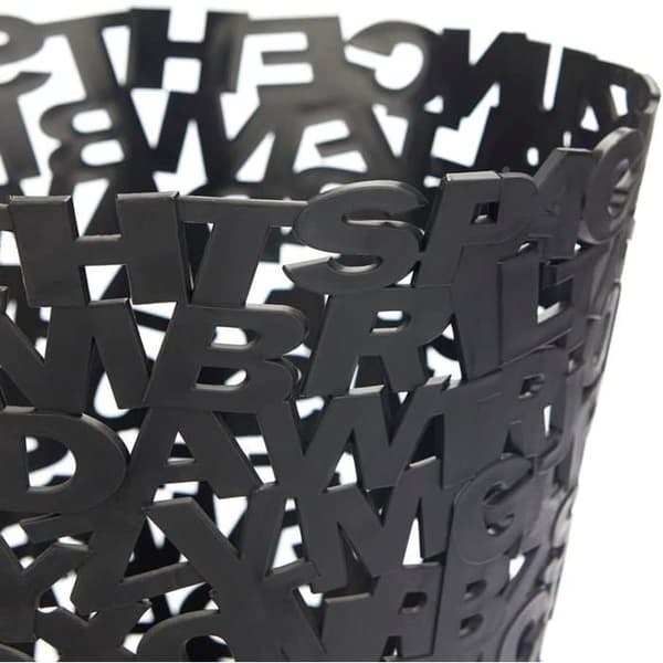 Brevpapperskorg - 1 enhet - Svart plast - Stiliserad bokstavsdesign - Kontor och hem - 30x28.5x28